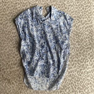 Theory Blue and White Printed Cap-Sleeve Blouse